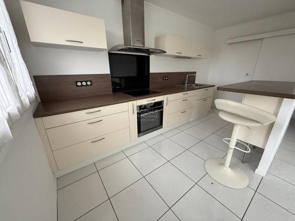 Appartement Poissy 3 pièce(s) 67 m2 €180 000 ** - Référence 8955