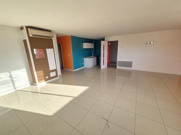 Rivesaltes (66600) LOCAL PROFESSIONNEL – 90 m² – ZONE LES SOLADES – RIVESALTES