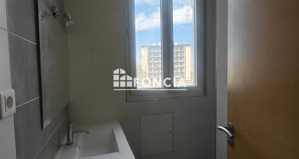 Location Appartement meublé 2 pièces 55 m² - Villeneuve-saint-georges 94190