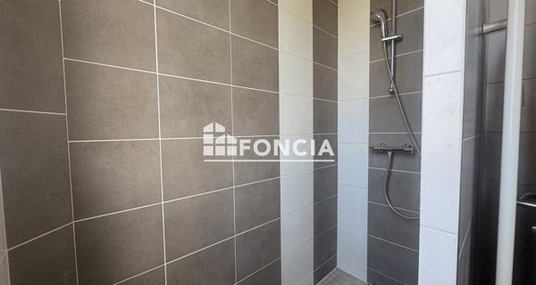 Location Appartement meublé 2 pièces 55 m² - Villeneuve-saint-georges 94190