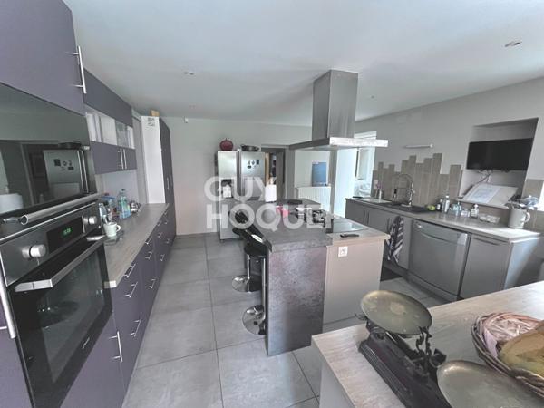 Grisolles -plein centre - au calme