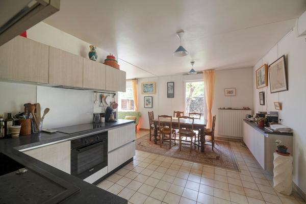 NOUVEAUTE EXCLUSIVITE !! Maison Hypercentre en impasse BRUZ 7 pièces - Terrain SUD OUEST 472m² sans vis à vis