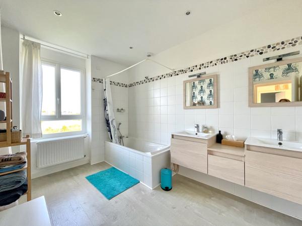 Landéda (29870) LANDEDA, PAYS DES ABERS, FINISTÈRE, MAISON COUP DE COEUR, À 400 M DES PLAGES, 4 CHAMBRES