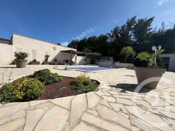 Maison à vendre  5 pièces - 143,22 m 2   LUNEL  - 34