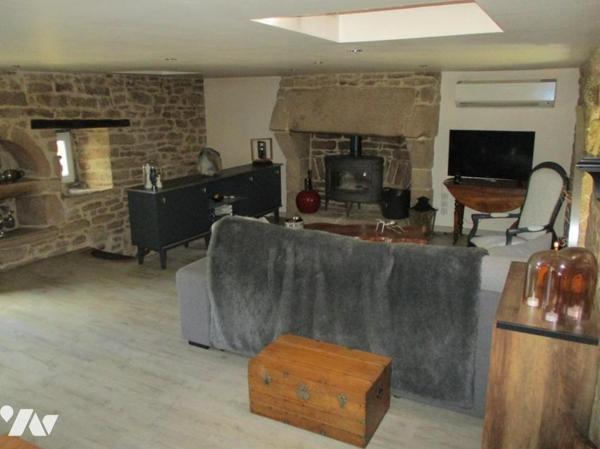 Maison de caractère en pierre : PLOURAY