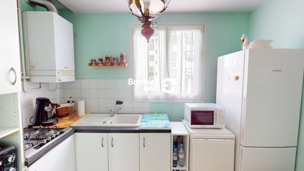 Vente immeuble à Brest, 18 pièces 250m²