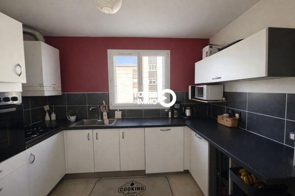 Vente immeuble à Brest, 18 pièces 250m²