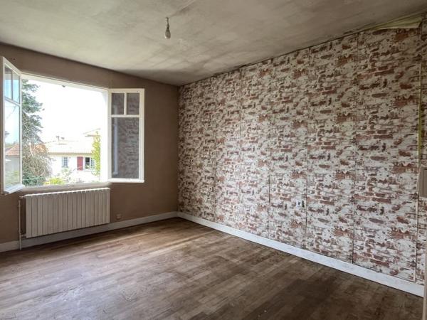 Maison à vendre |  Chabanais |  5 pièces | 83 m²
