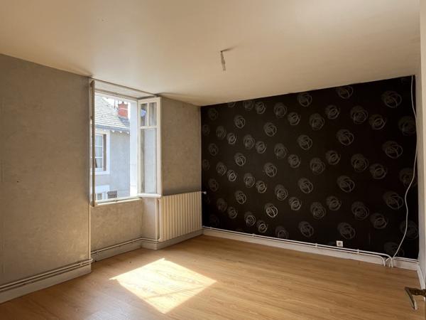 Maison à vendre |  Chabanais |  5 pièces | 83 m²