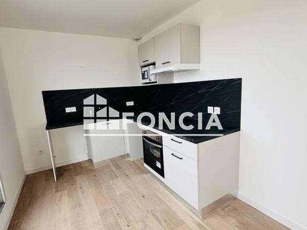 Location Appartement 4 pièces 99.96 m² - AVENUE DE BOLLAERT Lens 62300