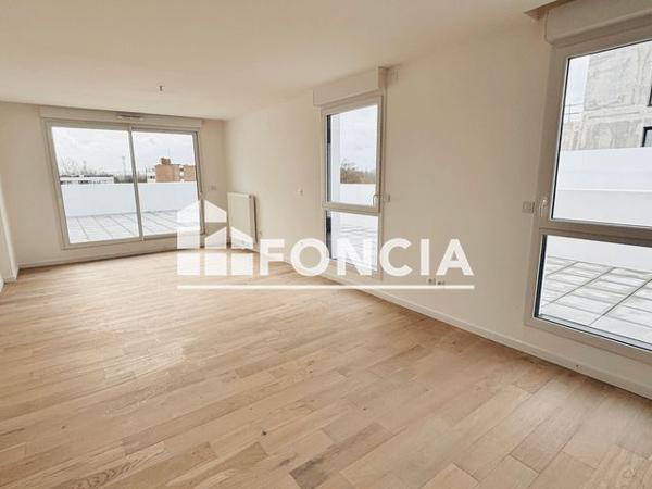 Location Appartement 4 pièces 99.96 m² - AVENUE DE BOLLAERT Lens 62300