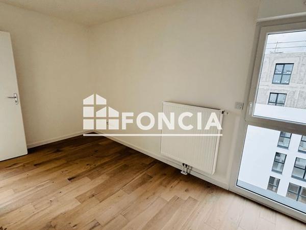 Location Appartement 4 pièces 99.96 m² - AVENUE DE BOLLAERT Lens 62300
