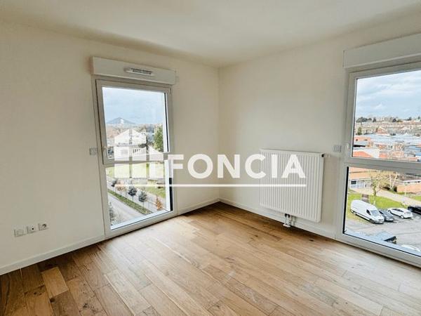 Location Appartement 4 pièces 99.96 m² - AVENUE DE BOLLAERT Lens 62300