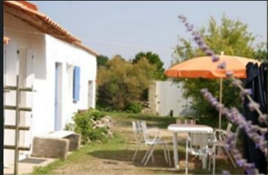 Ensemble immobilier avec deux gîtes saisonniers – La Barre-de-Monts, proche Noirmoutier,