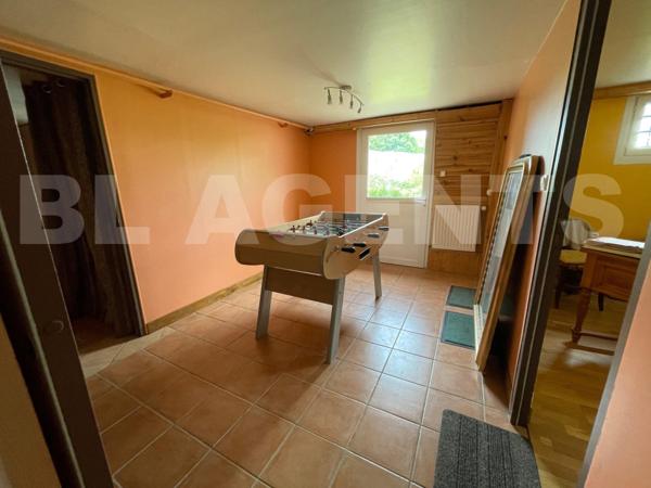 TRIANGLE D'OR MAISON FAMILIALE 7 chambres, 862m² de terrain.