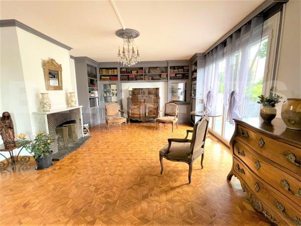 TRIANGLE D'OR MAISON FAMILIALE 7 chambres, 862m² de terrain.