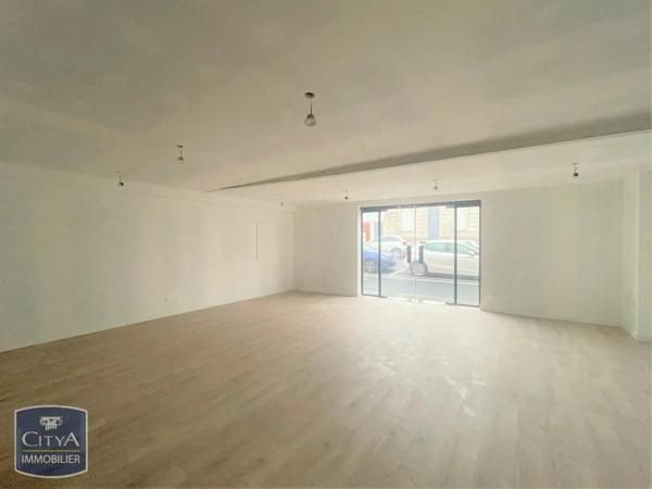 Local commercial à louer 210m²