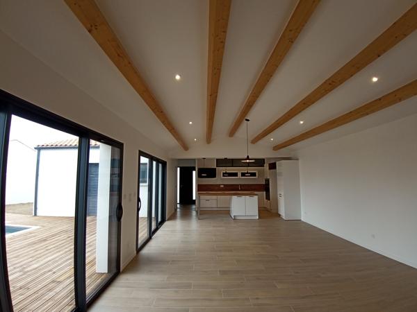 Le Thou (17290) Villa plain pied piscine