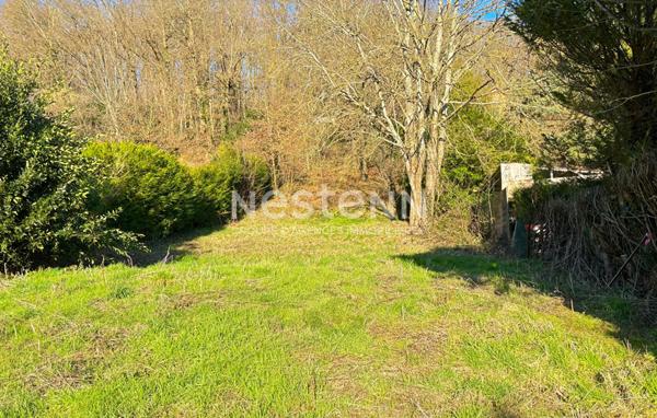 Nestenn Igny - Terrain constructible 766 m² à Vauhallan - Zone UB3 (20 % emprise) - Viabilisé - Plateau de Saclay - RER C / Ligne V Igny - Accès N118 / A6 / A10 - Paris Sud