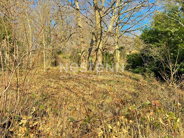 Nestenn Igny - Terrain constructible 766 m² à Vauhallan - Zone UB3 (20 % emprise) - Viabilisé - Plateau de Saclay - RER C / Ligne V Igny - Accès N118 / A6 / A10 - Paris Sud