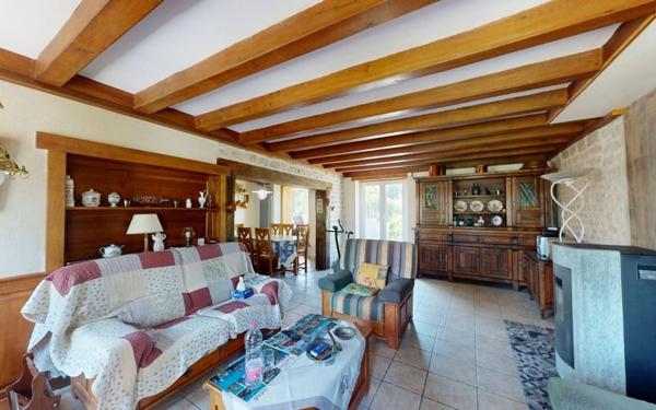 Maison à vendre    4 pièces •  Saint-Martin-de-Varreville