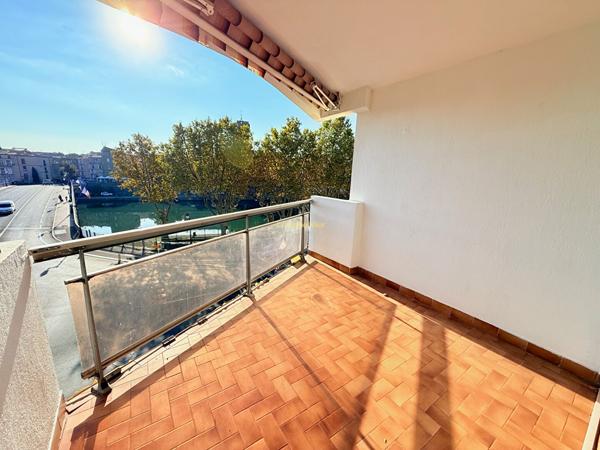 Agde  T3 traversant de 68 m² avec deux terrasses et garage. Vue Hérault