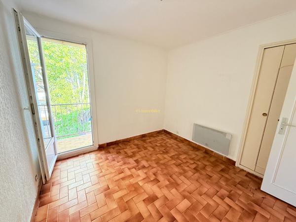 Agde  T3 traversant de 68 m² avec deux terrasses et garage. Vue Hérault