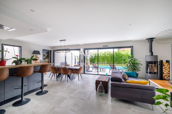 Maison à LENTILLY, 69210 - 6 pièces 193m²