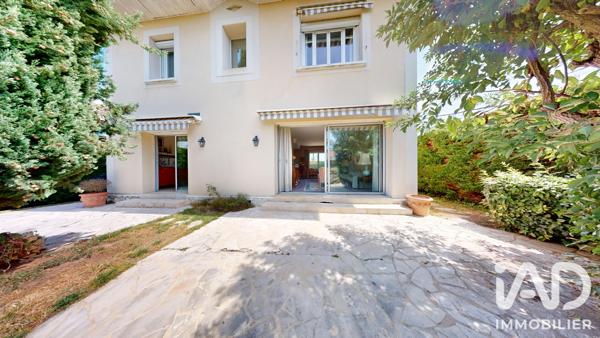 Maison à vendre 4 pièces 136 m² Villeneuve-sur-Lot