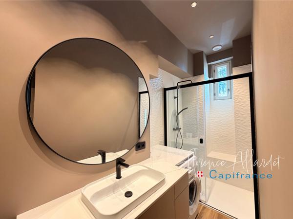 AIX LES BAINS (73)T3 D’EXCEPTION AU CŒUR DE LA VILLE – ÉLÉGANCE CONTEMPORAINE & ART DE VIVRE