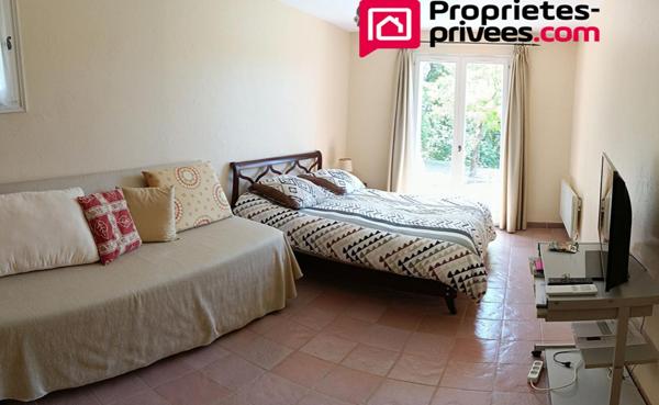 Maison  d'architecte  6  pièces165 m2 sur terrain de 3000 m²