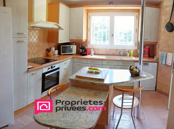 Maison  d'architecte  6  pièces165 m2 sur terrain de 3000 m²