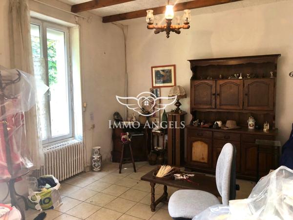 Valréas – Maison ancienne à réinventer, grand terrain, mille possibilités