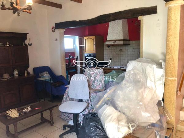 Valréas – Maison ancienne à réinventer, grand terrain, mille possibilités