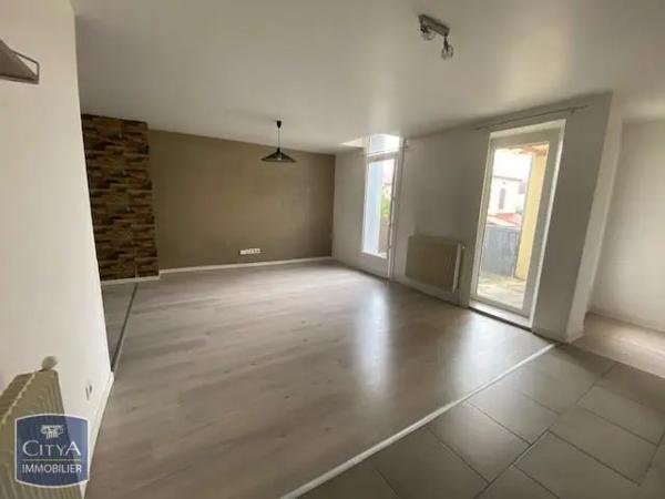 Appartement à louer 3 pièces 84.46m² Agen (47000)