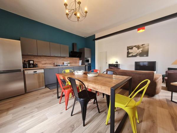 La Garnache (85710) LA GARNACHE - MAISON DE MAITRE DE TROIS CHAMBRES