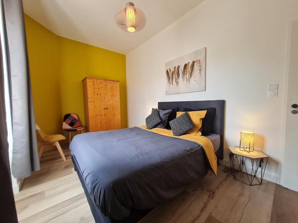 La Garnache (85710) LA GARNACHE - MAISON DE MAITRE DE TROIS CHAMBRES