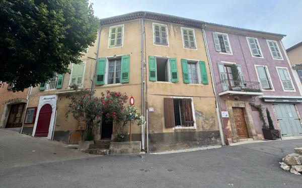 Appartement à vendre    5 pièces • 198,19 m2 Moustiers-Sainte-Marie