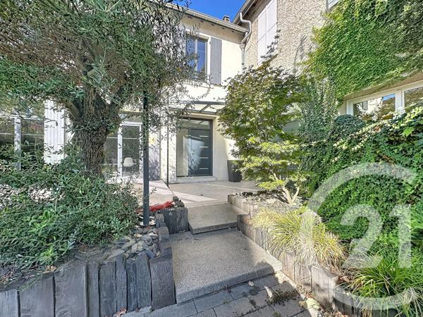 Maison à vendre  5 pièces - 137,19 m 2   VIENNE  - 38