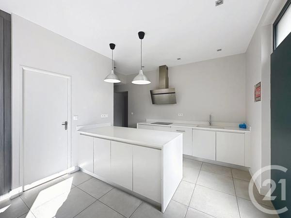 Maison à vendre  5 pièces - 137,19 m 2   VIENNE  - 38
