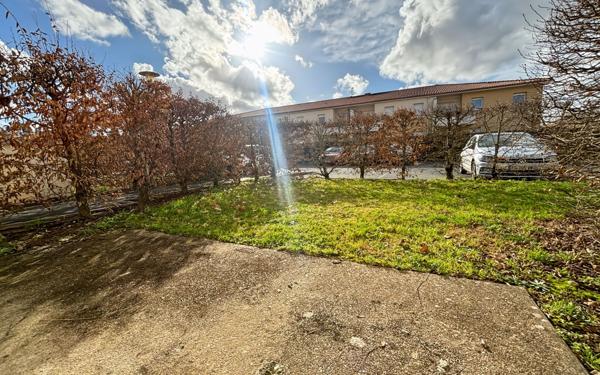 Appartement à vendre    1 pièce •  Marsac-sur-l'Isle