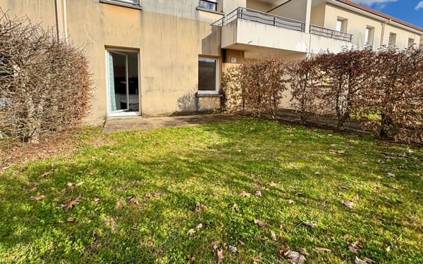 Appartement à vendre    1 pièce •  Marsac-sur-l'Isle