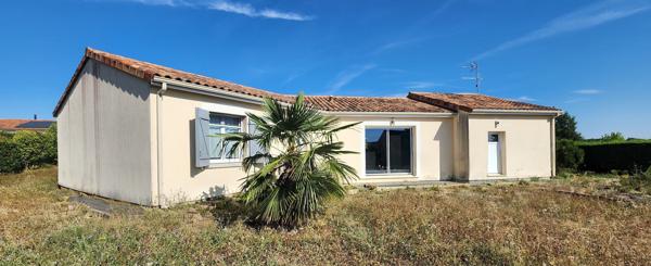 ITEUIL - PLAIN PIED - 131 m² - 5 CHAMBRES - JARDIN