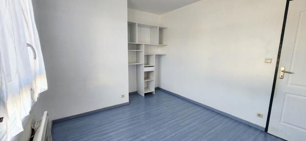 ITEUIL - PLAIN PIED - 131 m² - 5 CHAMBRES - JARDIN