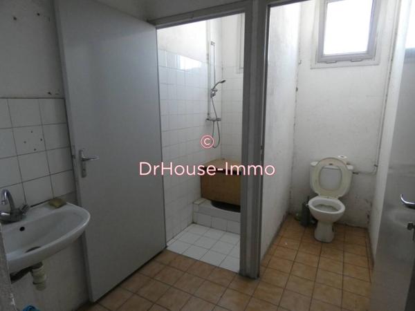 Bien immobilier à vendre 6 pièces de 945 m²