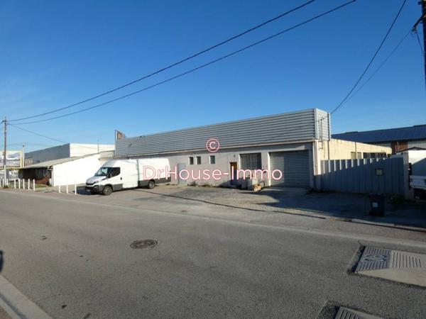 Bien immobilier à vendre 6 pièces de 945 m²