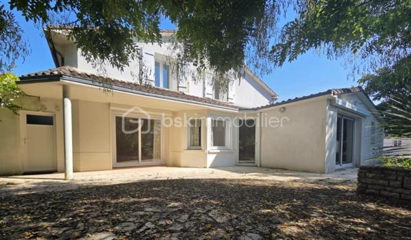 Maison de village de 200,75 m²