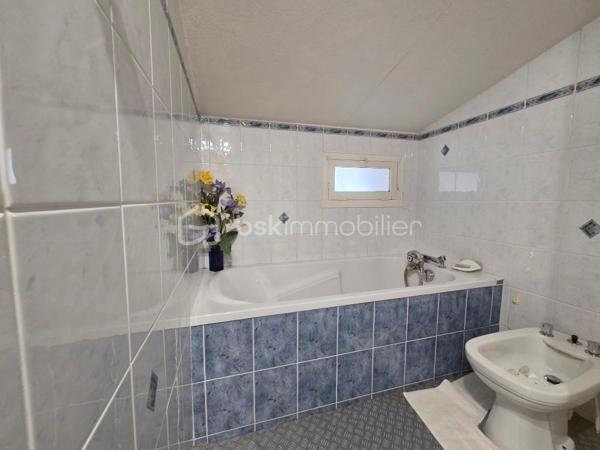 Maison de village de 200,75 m²