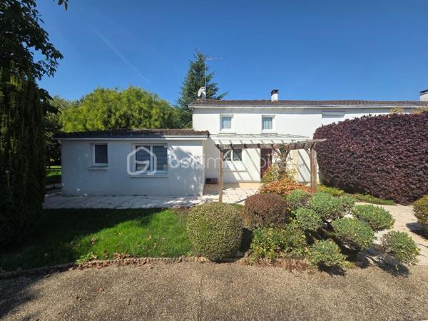 Maison de village de 200,75 m²