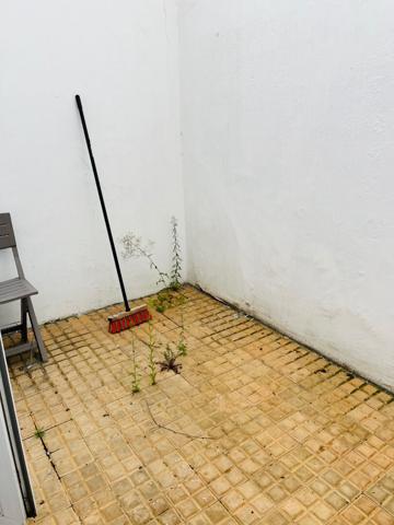 A LOUER APPARTEMENT  MEUBLE EN PLEIN CENTRE VILLE DE ST QUENTIN 02100